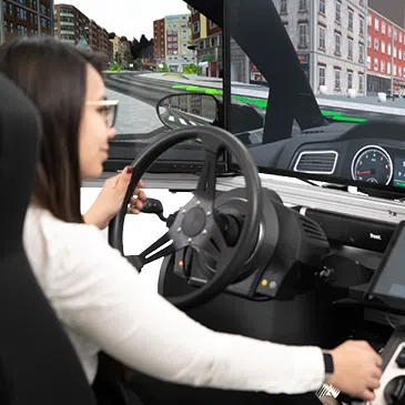 DEGENER Infotage in Hannover Fahrsimulatoren testen bei den DEGENER Infotagen